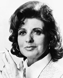 Images Dated 10th February 1977: Pat Phoenix Actress - February 1977 Who Stars As Elsie Tanneer In The TV