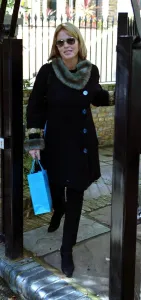 Patsy Kensit actress leaves home September 1999 A©Mirrorpix Patsy Kensit actress leaves home September 1999 A©Mirrorpix