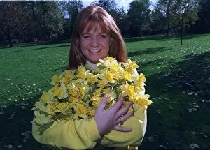 Images Dated 28th October 1996: Patsy Palmer Actress who planted Daffodil Bulbs in Bethnal Green for the Marie Curie