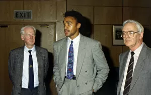 Paul Elliott with Celtic football directors July 1989