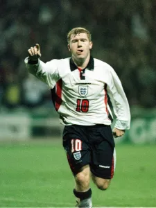 Images Dated 15th November 1997: Paul Scholes celebrates scoring for England November 1997 against Cameroon at