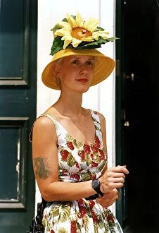 Images Dated 10th June 1992: Paula Yates TV presenter and Model outside her an Bob Geldofs Chelsea home