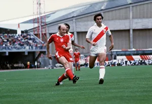 Peru 1 Poland 5 World Cup 1982 Group 1 Grzegorz Lato shoots Peru 1 Poland 5 World Cup 1982 Group 1 Grzegorz Lato shoots