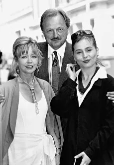 Images Dated 21st July 1992: Peter Bowles Actor with actresses Angharad Rees and Tara Fitzgerald at the BBC Drama