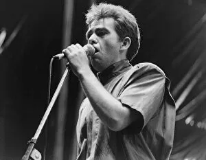 Images Dated 8th July 1986: Peter Gabriel during a concert in Clapham, London, where the stars of rock gave their