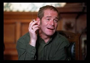 Images Dated 3rd December 1998: Peter Mullan actor joins Socialist Party December 1998