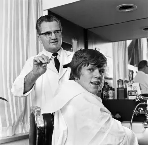 Peter Noone, lead singer of British pop group Herman Hermits Peter Noone, lead singer of British pop group Herman Hermits