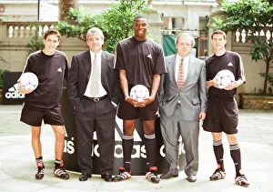 Photocall - Addidas - Kevin Keegan & Gordon Taylor of the PFA with young football players Photocall - Addidas - Kevin Keegan & Gordon Taylor of the PFA with young football players