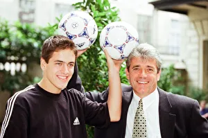 Photocall - Addidas - Kevin Keegan with young football players, stars of the future Photocall - Addidas - Kevin Keegan with young football players, stars of the future
