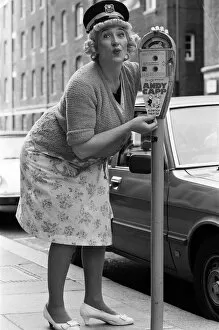 Images Dated 24th September 1982: Photocall for Andy Capp The Musical at the Aldwych Theatre. Actress Val McLean as Flo