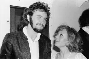 Picture shows David Essex (left) and Elaine Paige (right) Picture shows David Essex (left) and Elaine Paige (right)