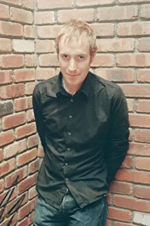 Images Dated 21st December 1999: Picture shows Rhys Ifans. Rhys Ifans is a Welsh actor and musician