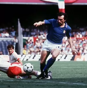 Images Dated 8th July 1982: Poland 0 Italy 2 World Cup 1982 semi final