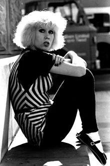 Pop diva Hazel O Connor relaxes on the George Stephenson monument
