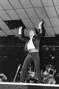 December Gallery: 4 Dec 1984 Collection