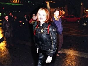 Images Dated 4th April 1998: Pop singer Geri Halliwell of The Spice Girls going to the Apartment nightclub in Glasgow