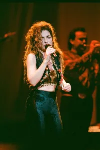 Images Dated 24th September 1989: Pop singer Gloria Estefan performing on stage during a concert in Britain 24th