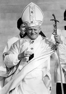 THE POPE IN IRELAND - 1981 14 / 05 / 1981