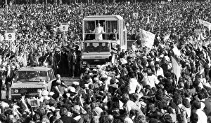 Images Dated 14th April 1997: POPE JOHN PAUL II RIDING ON THE POPEMOBILE IN PHOENIX PARK, DUBLIN 14 / 04 / 1997