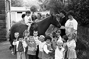 00611 Gallery: Popular pony... Minnie the pony was the star attraction at a spring fair held by Quarry