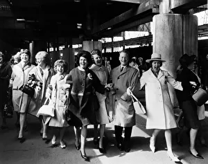 Preson North End wives and girlfriends arrive at Euston for the Cup Final with Tom Finney Preson North End wives and girlfriends arrive at Euston for the Cup Final with Tom Finney