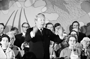Images Dated 20th December 1970: Prime Minister Edward Heath conducting the annual carol concert at Broadstairs, Kent