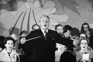 Images Dated 20th December 1970: Prime Minister Edward Heath conducting the annual carol concert at Broadstairs, Kent