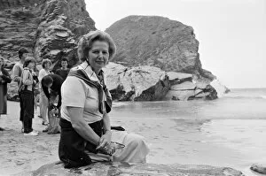 Images Dated 10th August 1981: Prime Minister Margaret Thatcher on holiday in North Cornwall. 10th August 1981