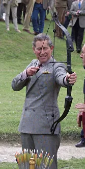 Mirror/0100to0199 00199/prince charles archery visit clay pigeon shoot Mirror/0100to0199 00199/prince charles archery visit clay pigeon shoot