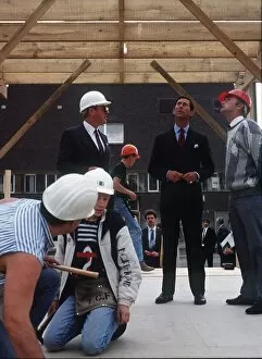 Images Dated 1st November 1989: Prince Charles inspects building construction site Edinburgh November 1989