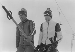 Images Dated 6th February 1978: Prince Charles with Lady Sarah Spencer sharing a ski lift chair in Switzerland