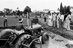 Images Dated 4th December 1980: Prince Charles, Prince of Wales visits Madras, India. 4th December 1980