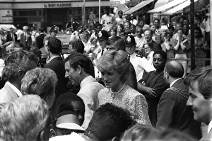PRINCE CHARLES AND PRINCESS DIANA ON A WALKABOUT ON A VISIT TO BRIXTON. JULY 1987 PRINCE CHARLES AND PRINCESS DIANA ON A WALKABOUT ON A VISIT TO BRIXTON. JULY 1987