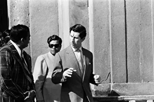 Images Dated 29th November 1980: Prince Charles visits the historical Fatehpur Sikri near Agra, India. 29th November 1980