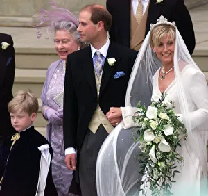 Prince Edward Royal Wedding 1999 Edward and his bride Sophie pose on the steps Prince Edward Royal Wedding 1999 Edward and his bride Sophie pose on the steps