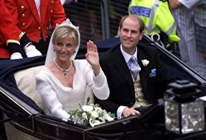 Images Dated 19th June 1999: Prince Edward Royal Wedding 1999 Wedding of Sophie Rhys-Jones to Prince Edward at