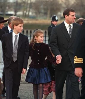 Images Dated 20th November 1997: PRINCE HARRY WITH PRINCE ANDREW & PRINCESS BEATRICE AT GREENWICH FOR SPECIAL LUNCH TO