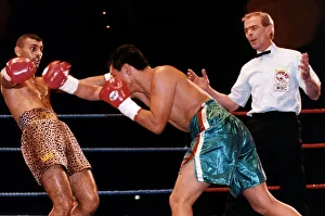 Prince Naseem Hamed boxer in action against Armando Castro of Mexico. January 1995 Prince Naseem Hamed boxer in action against Armando Castro of Mexico. January 1995