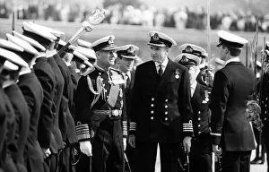 Images Dated 10th April 1992: Prince Philip, Duke of Edinburgh visits Britannia Royal Naval College, Dartmouth
