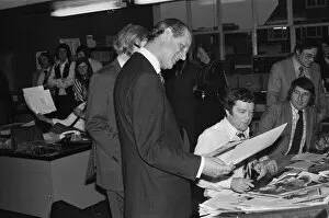 Images Dated 26th February 1976: Prince Philip, Duke of Edinburgh, visits the offices of the Daily Mirror, Holborn office