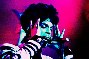 Images Dated 7th September 1993: Prince seen here performing at BBC Broadcasting House as part of his Act II tour 7th