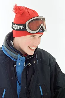 Mirror/1500to1599 01505/princes william pictured skiing holiday father Mirror/1500to1599 01505/princes william pictured skiing holiday father