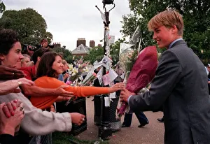 Princess Diana Death 31 August 1997 Prince William reaches out to crowd at Kensington Princess Diana Death 31 August 1997 Prince William reaches out to crowd at Kensington