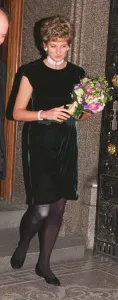 Princess Diana leaves the National Gallery, London after viewing the Richard Avedon Princess Diana leaves the National Gallery, London after viewing the Richard Avedon