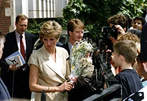 Princess Diana opens the Benesh Institute in Marylebone, London. 5th July 1991 Princess Diana opens the Benesh Institute in Marylebone, London. 5th July 1991