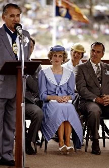 Images Dated 29th October 1985: Princess Diana during the Overseas Visit to Australia. The Princess