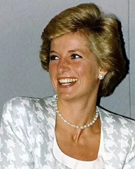 Diana Princess Of Wales Collection: Princess Diana Patron of the British Lung Foundation at the fifth anniversary to speak