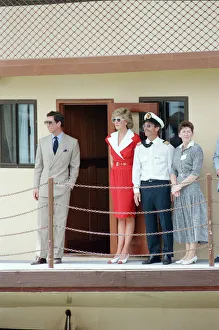 Images Dated 29th January 1988: Princess Diana and Prince Charles on their overseas visit to Australia for