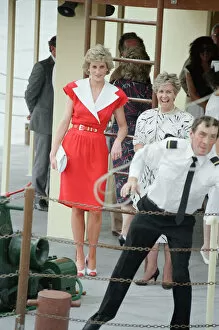 Images Dated 29th January 1988: Princess Diana and Prince Charles on their overseas visit to Australia for
