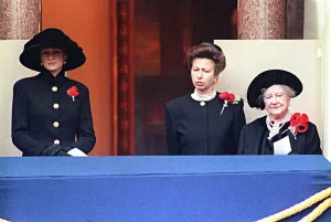 Princess Diana and Princess Anne with Queen Mother on the balcony during Remembrance Princess Diana and Princess Anne with Queen Mother on the balcony during Remembrance
